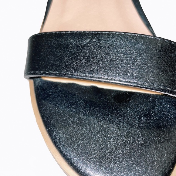 New Look Black Low-Block Heel Sandals - Picture 7 of 8